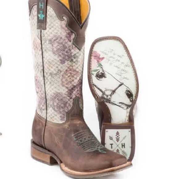 Tin Haul Shoes - Women's Tin Haul Square Toe Boots